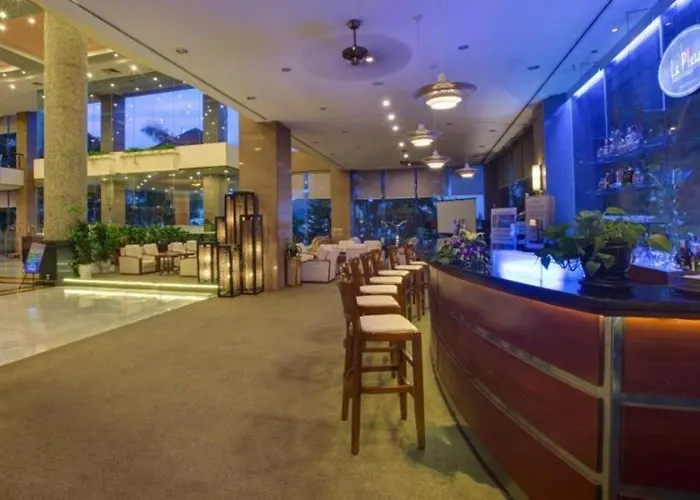Hotel Plaza Hạ Long