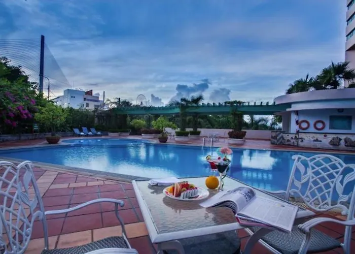 Hotel Plaza Hạ Long