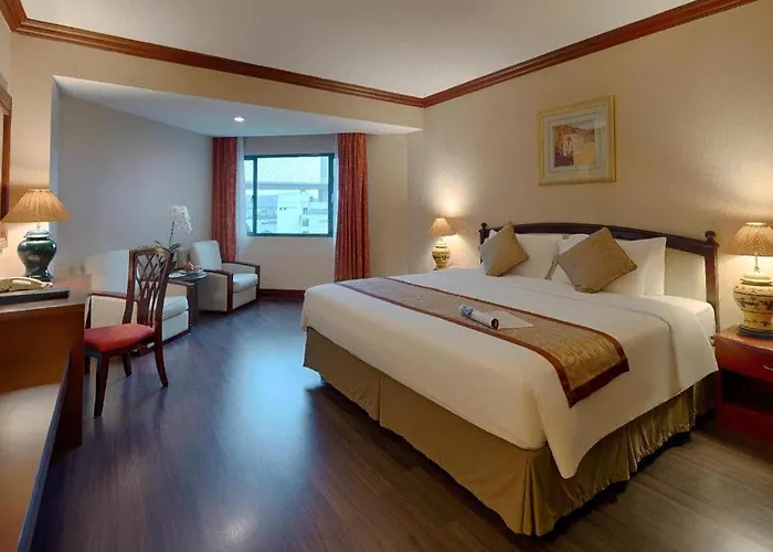Hotel Plaza Hạ Long
