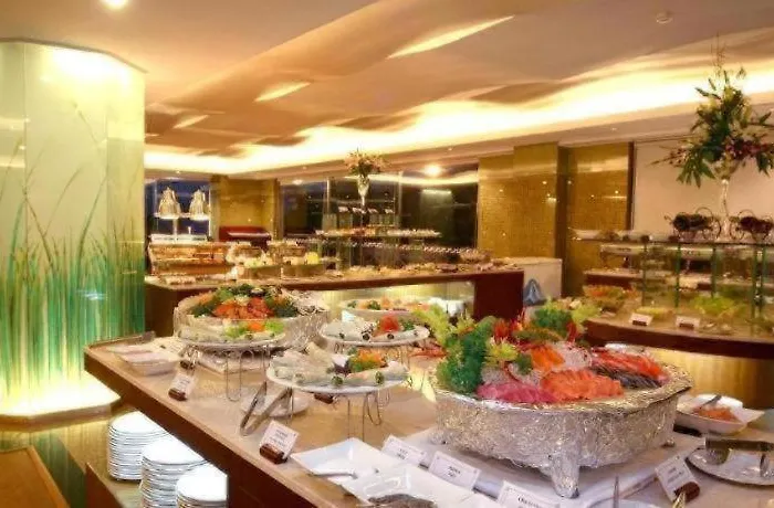 Hotel Plaza 4*