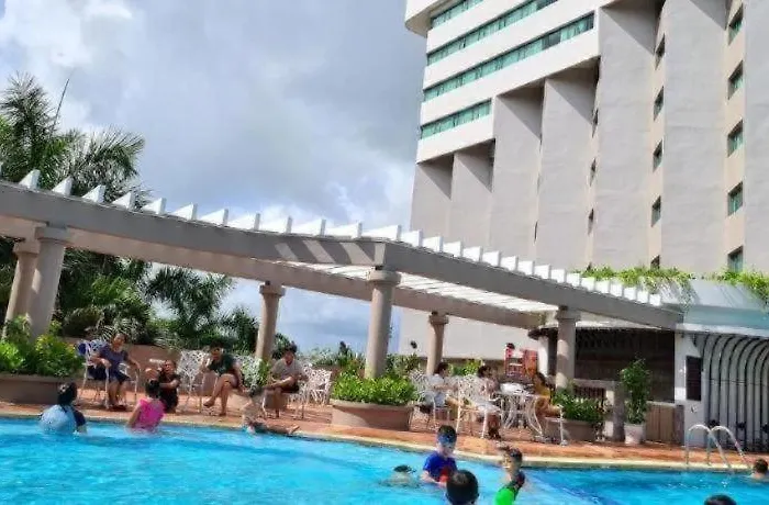 Hotel Plaza 4*
